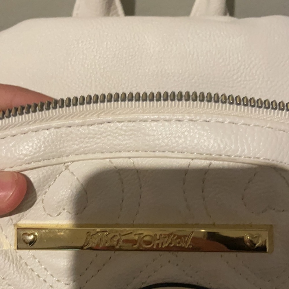White milkshake Betsey Johnson backpack - Picture 8 of 12